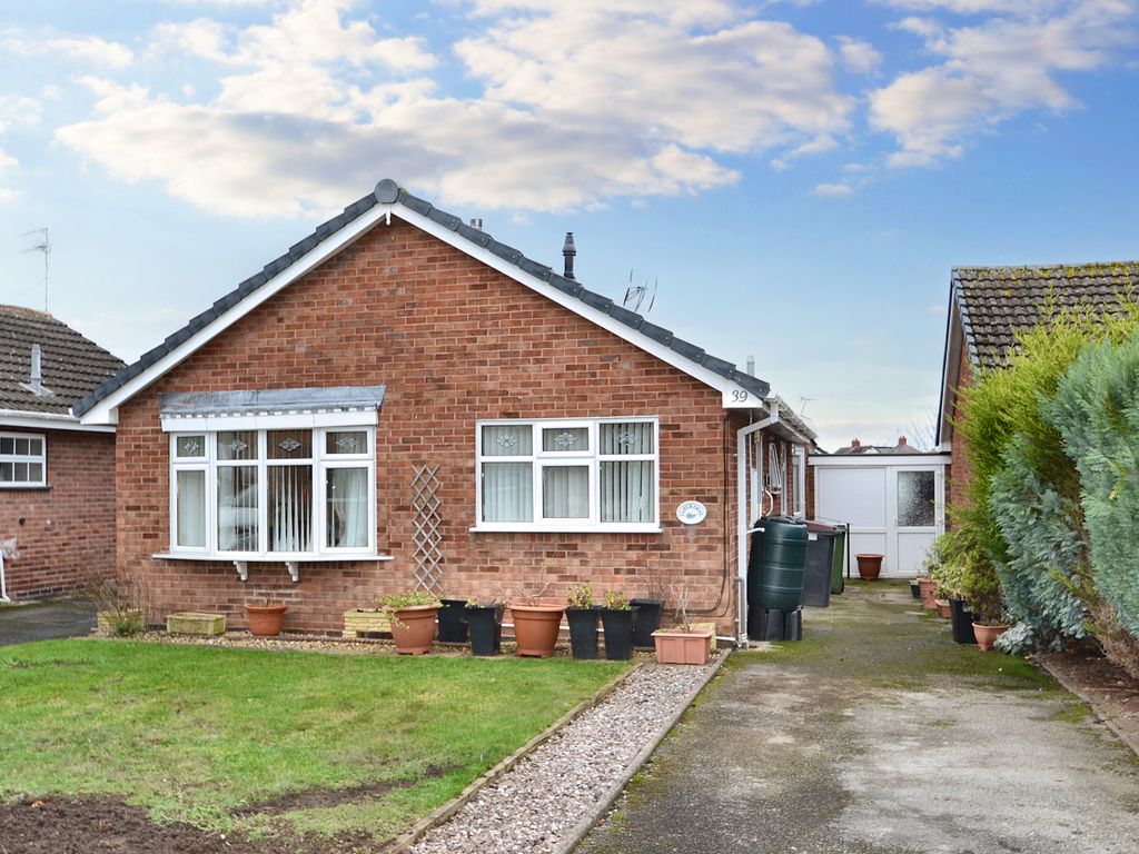 2 bed detached bungalow for sale in Wallshead Way, Church Aston, Newport TF10, £245,000