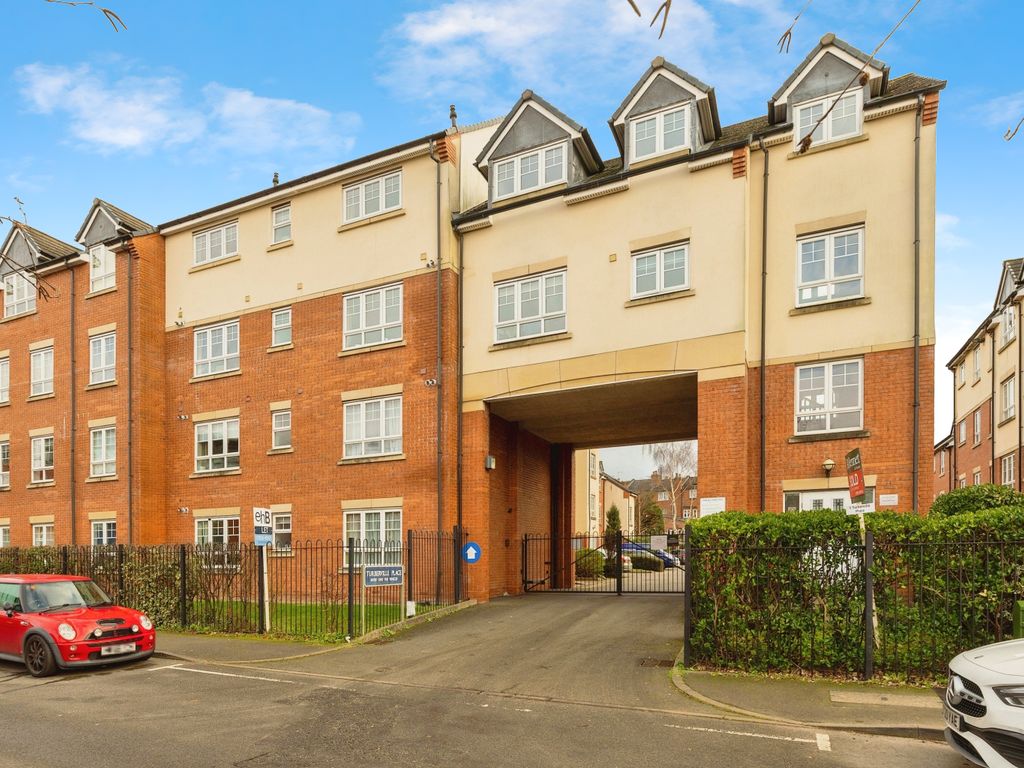 2 bed flat for sale in Turberville Place, Warwick, Warwickshire CV34, £190,000