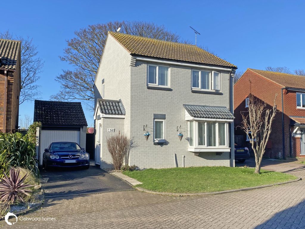 3 bed detached house for sale in Hunting Gate, Birchington CT7, £425,000