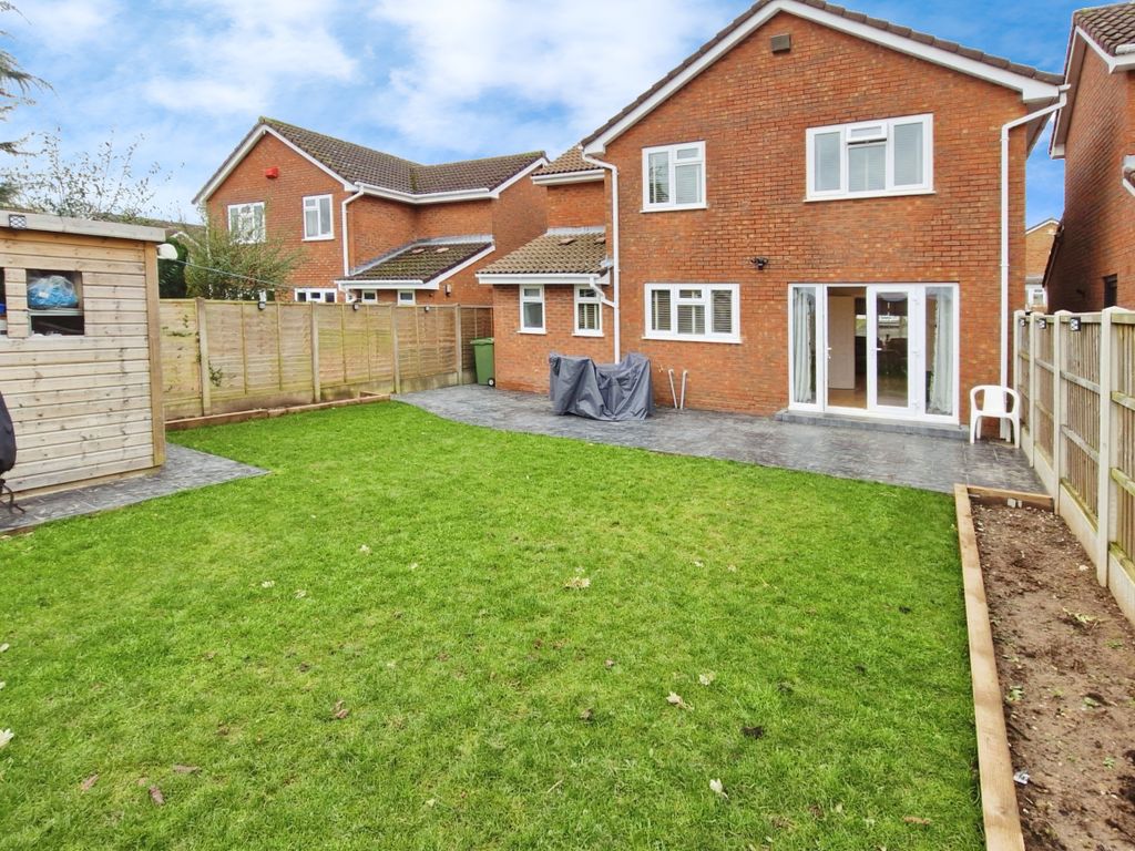 4 bed detached house for sale in Gilwell Grove, Priorslee, Telford TF2, £390,000