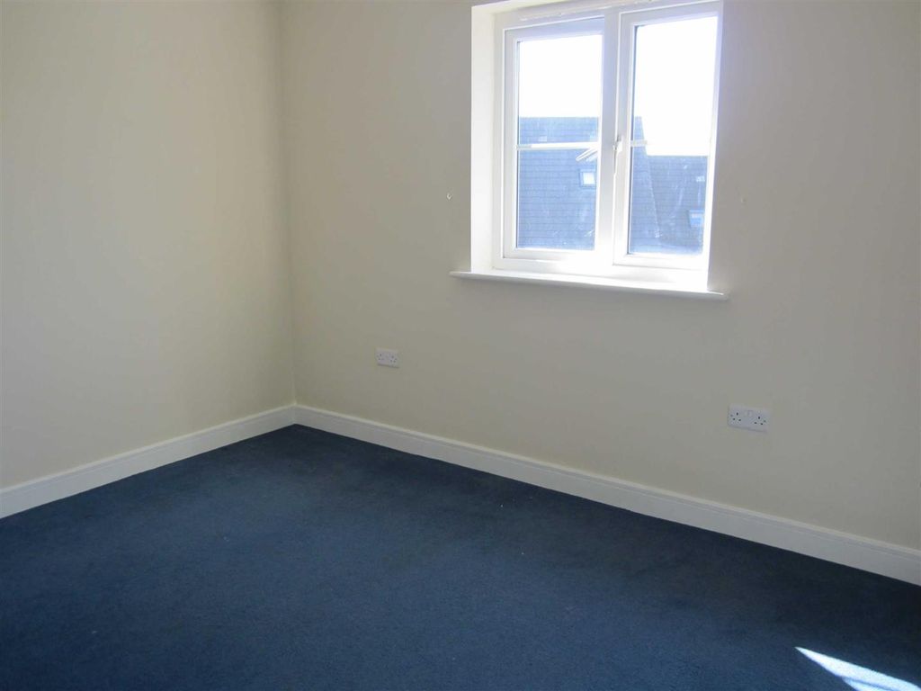 2 bed flat to rent in Winkleigh, Devon EX19, £650 pcm
