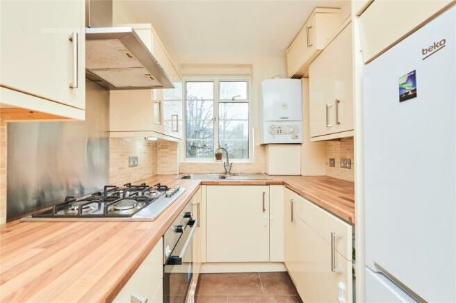 1 bed flat to rent in Maida Vale, London W9, £2,250 pcm