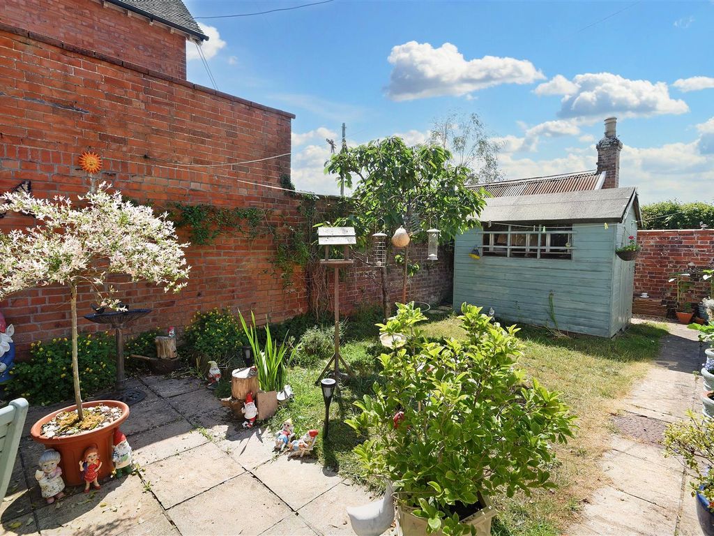 3 bed cottage for sale in The Row, Sturminster Newton DT10, £340,000