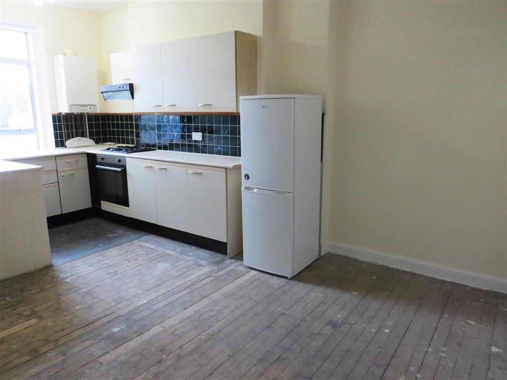 1 bed flat for sale in Main Street, Stirling FK7, £80,000