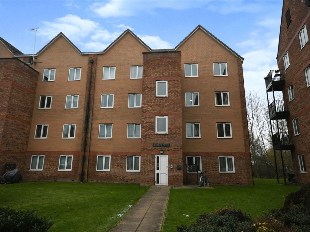 2 bed flat for sale in Tapton Lock Hill, Chesterfield, Derbyshire S41, £120,000