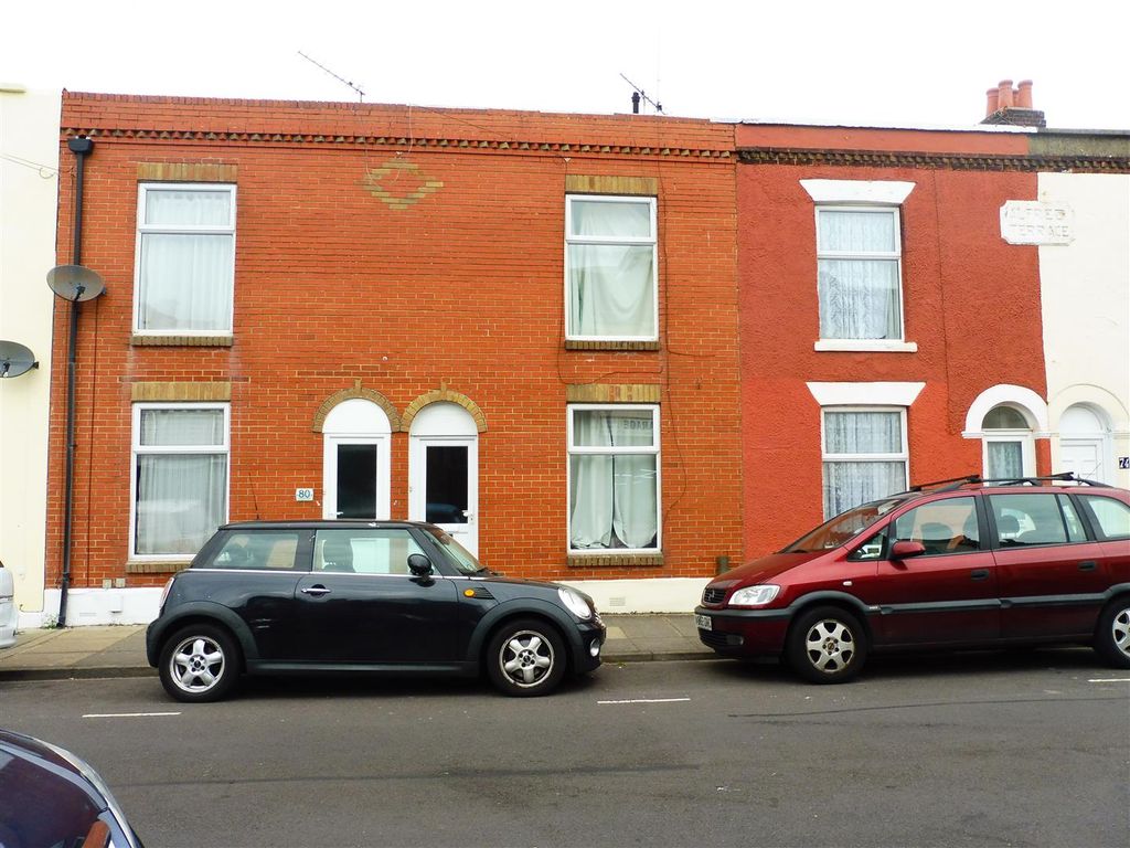 3 bed terraced house to rent in Stansted Road, Southsea, Portsmouth PO5, £1,300 pcm