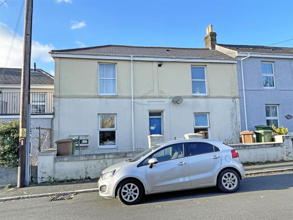 2 bed flat for sale in Butt Park Road, Honicknowle, Plymouth PL5, £125,000