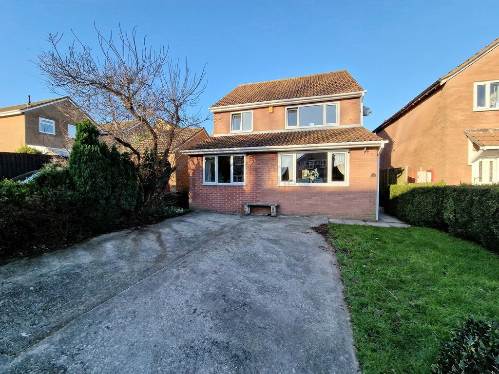 4 bed detached house for sale in Heol Castell Coety, Litchard, Bridgend County. CF31, £315,000