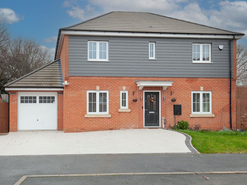 4 bed detached house for sale in Eyre Chapel Rise, Chesterfield S41, £425,000
