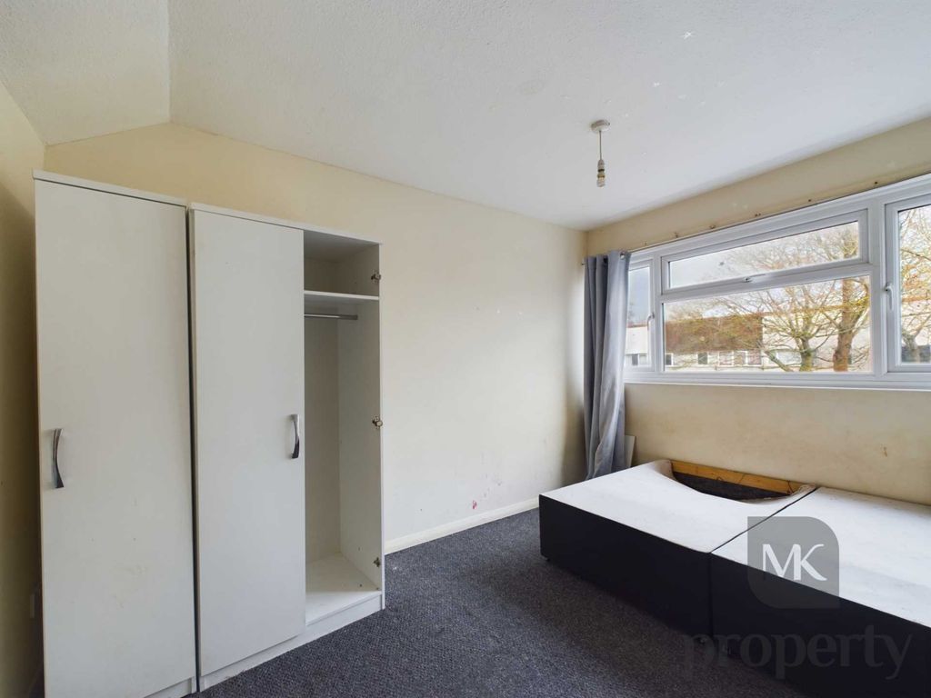 3 bed terraced house for sale in Congreve, Tinkers Bridge, Milton Keynes MK6, £210,000