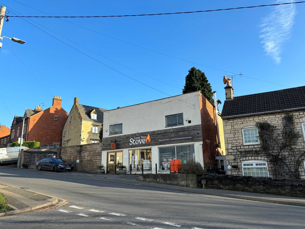 Retail premises for sale in Bath Road, Stroud, Glos GL5, £250,000