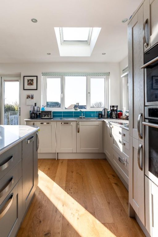 3 bed property for sale in Gleton Avenue, Hove BN3, £550,000