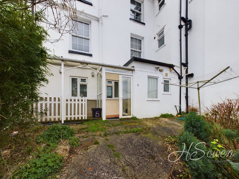 1 bed flat for sale in Higher Woodfield Road, Torquay TQ1, £110,000