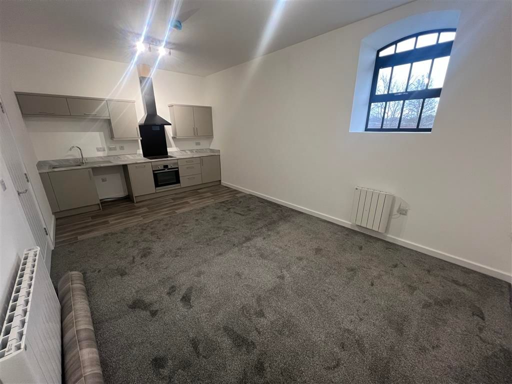 1 bed flat to rent in 142 Plough Maltings, Burton On Trent DE14, £800 pcm
