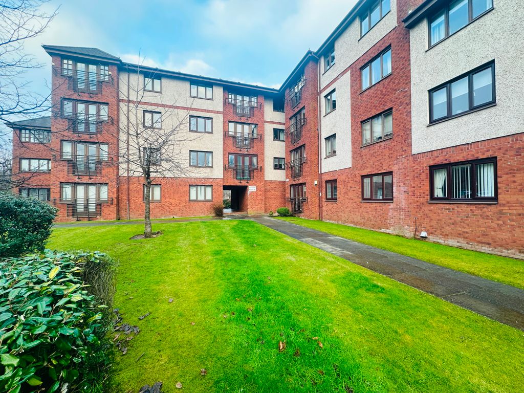 2 bed flat for sale in Main Street, Uddingston, Glasgow G71, £139,995