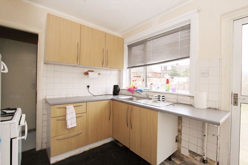 3 bed terraced house for sale in Egmont Road, Hove BN3, £300,000