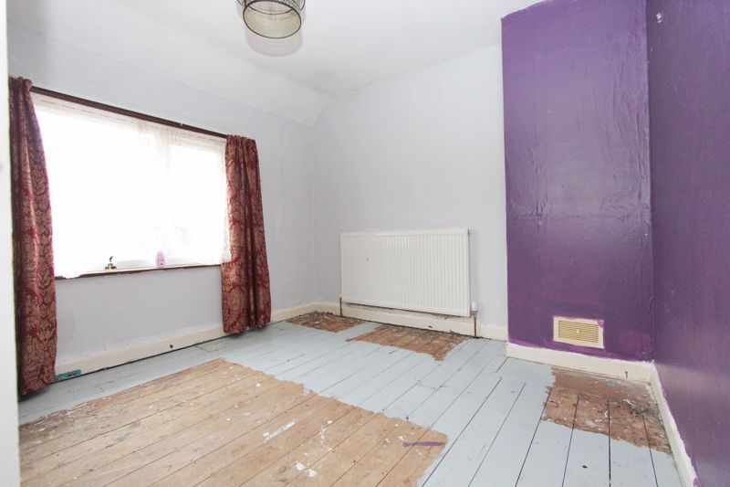 3 bed terraced house for sale in Egmont Road, Hove BN3, £300,000