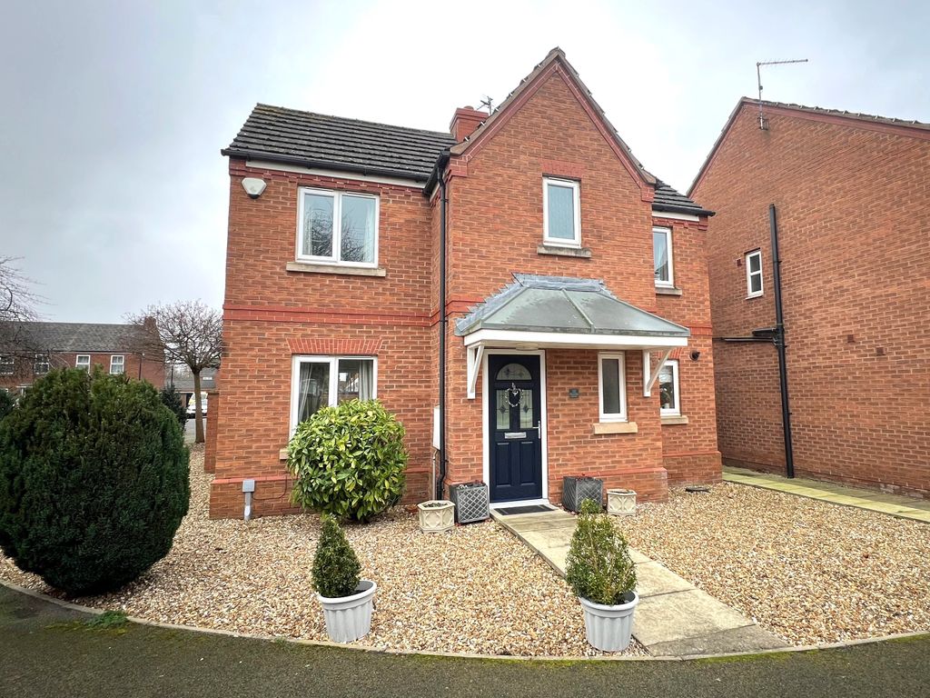 3 bed detached house for sale in Partridge Green, Witham St Hughs LN6, £234,995