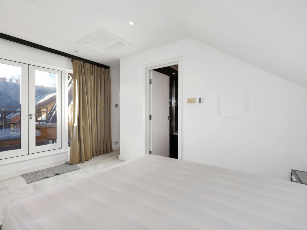 3 bed flat for sale in Aldburgh Mews, Marylebone, London W1U, £2,250,000