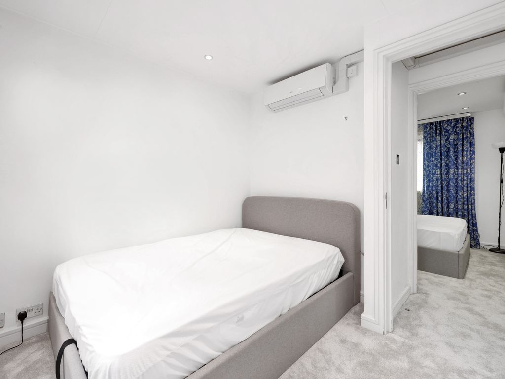 3 bed flat for sale in Aldburgh Mews, Marylebone, London W1U, £2,250,000