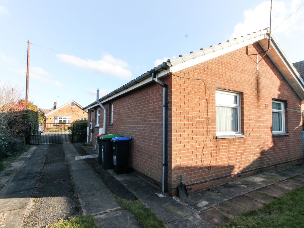 2 bed detached bungalow for sale in Smeath Road, Underwood NG16, £175,000