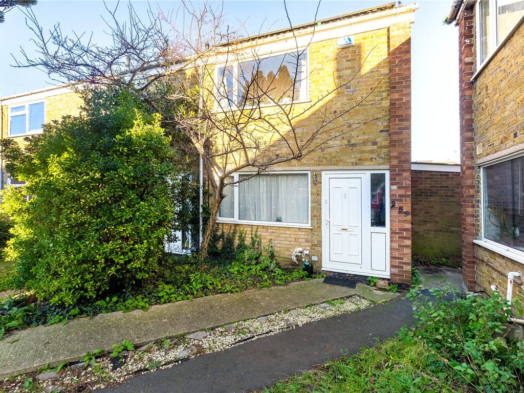 3 bed detached house for sale in Campkin Road, Cambridge, Cambridgeshire CB4, £375,000