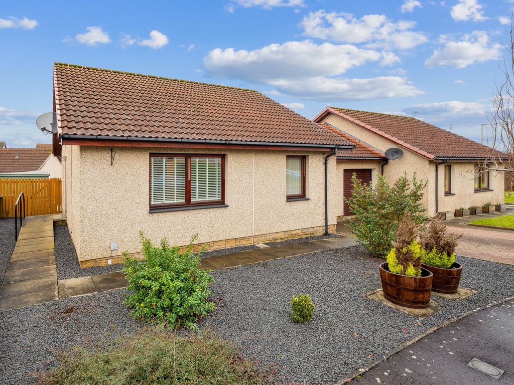 2 bed bungalow for sale in Sutherland Crescent, Abernethy, Perth PH2, £185,000