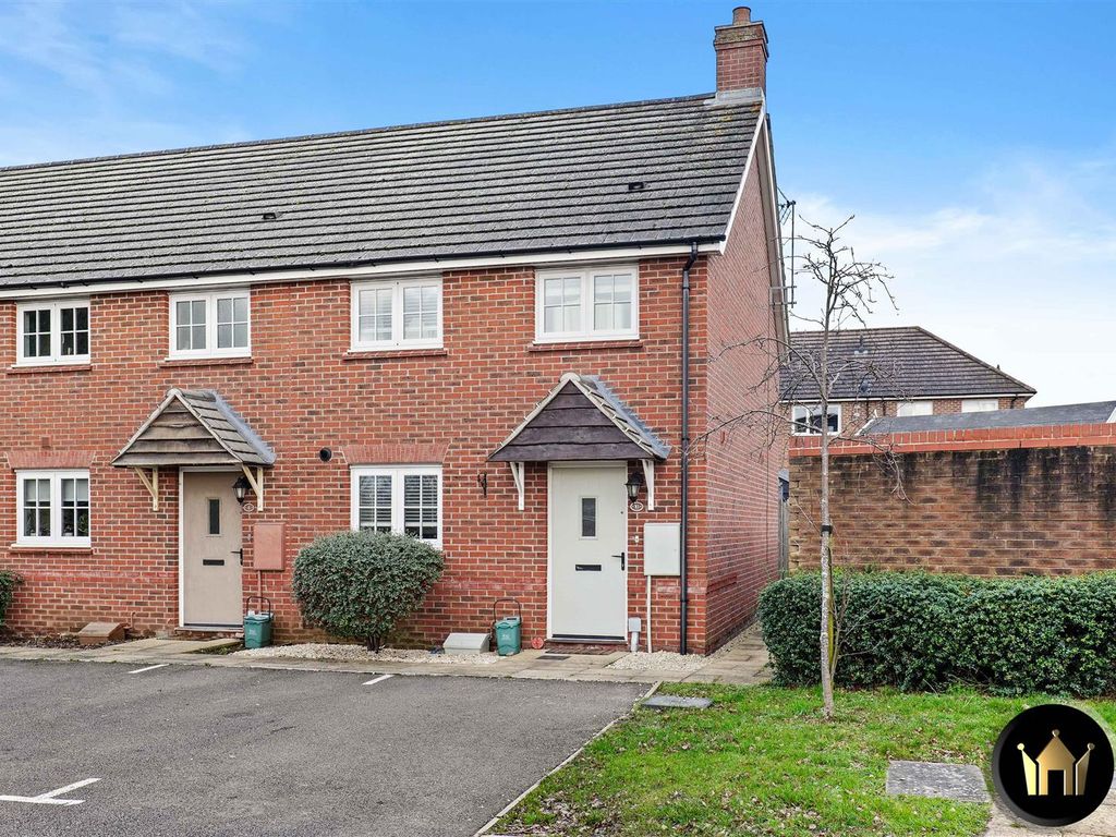 2 bed end terrace house for sale in Boehm Drive, Alcester B49, £280,000