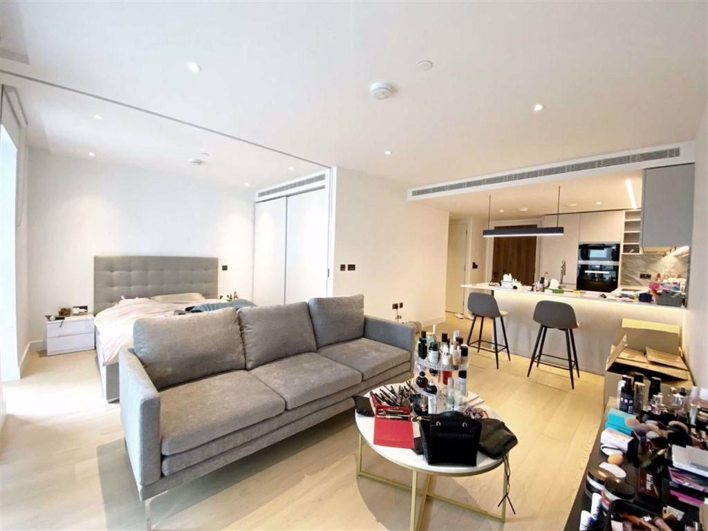 1 bed flat to rent in White City Living, London W12, £2,600 pcm