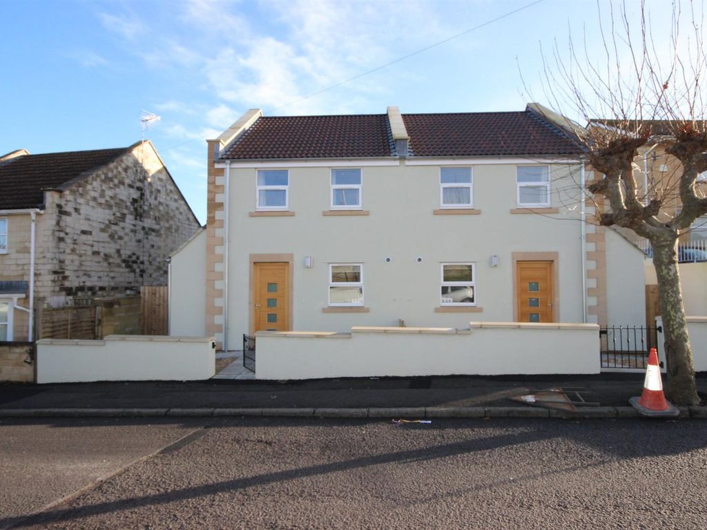 4 bed semi-detached house to rent in The Hollow, Bath BA2, £2,320 pcm