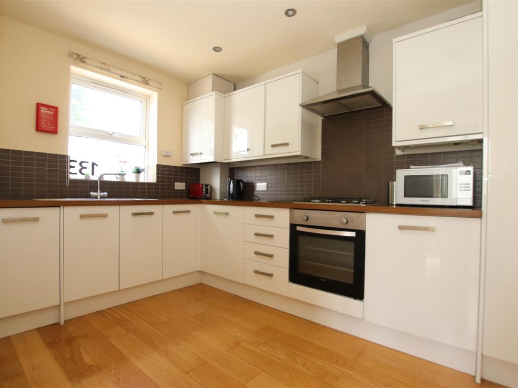 4 bed semi-detached house to rent in The Hollow, Bath BA2, £2,320 pcm