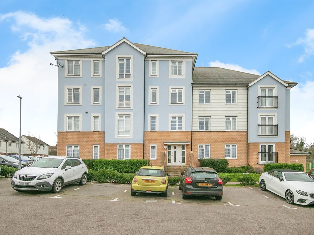 2 bed flat for sale in Heron Way, Dovercourt, Harwich CO12, £160,000