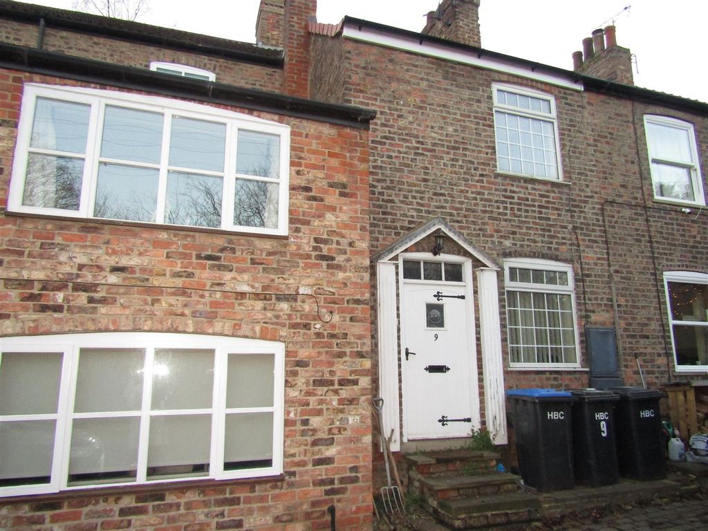2 bed terraced house to rent in Station Terrace, Boroughbridge, York YO51, £725 pcm