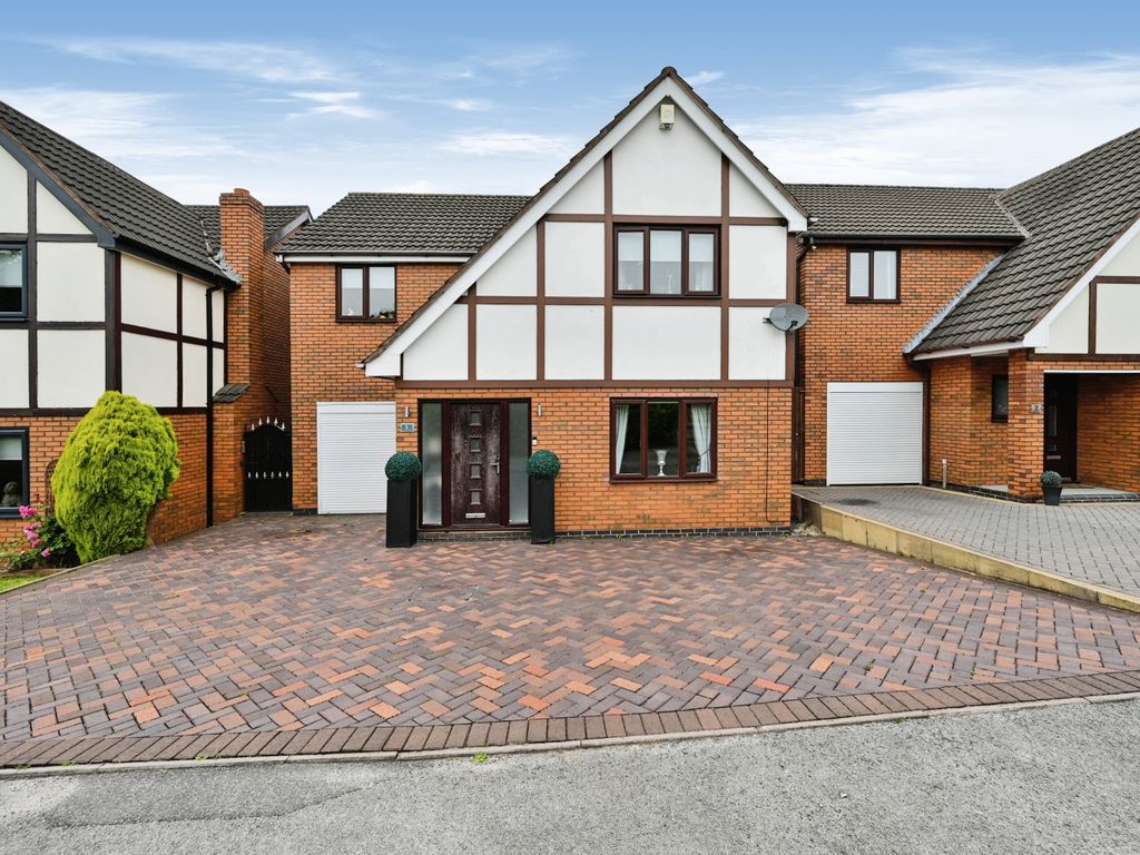 4 bed detached house for sale in Hayes Way, Heath Hayes, Cannock, Staffordshire WS12, £390,000