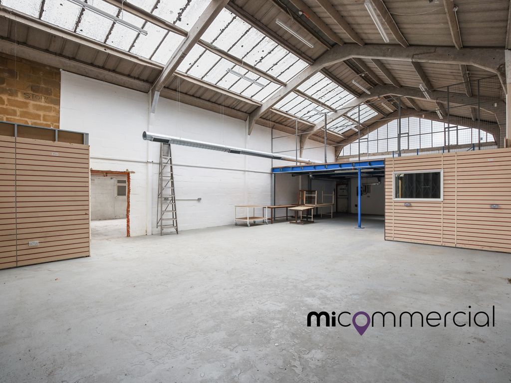 Light industrial to let in Burnt Mill, Elizabeth Way, Harlow CM20, £77,070 pa