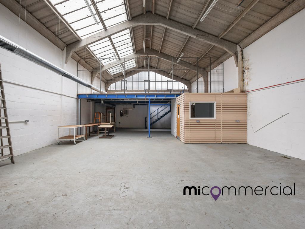 Light industrial to let in Burnt Mill, Elizabeth Way, Harlow CM20, £77,070 pa