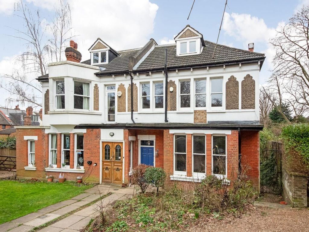 4 bed semi-detached house to rent in Fox Hill Gardens, Crystal Palace, London SE19, £4,750 pcm
