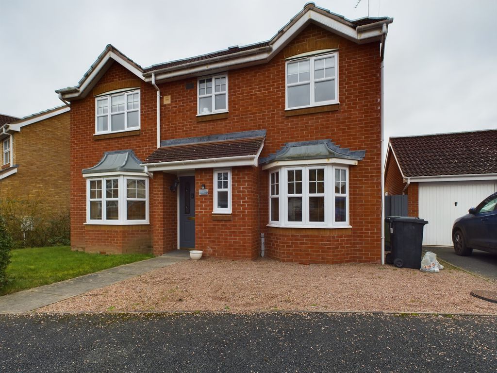 6 bed detached house to rent in Dorchester Way, Hereford HR2, £1,600 pcm