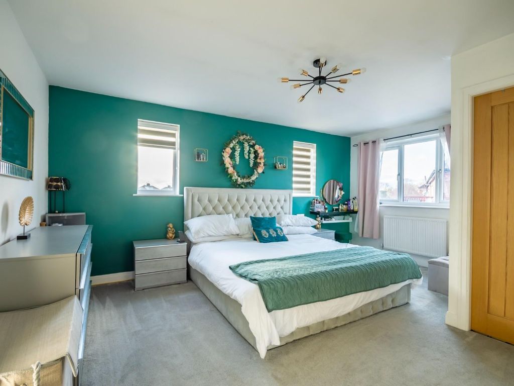 3 bed detached house for sale in Alexander Avenue, Huntington, York YO31, £475,000