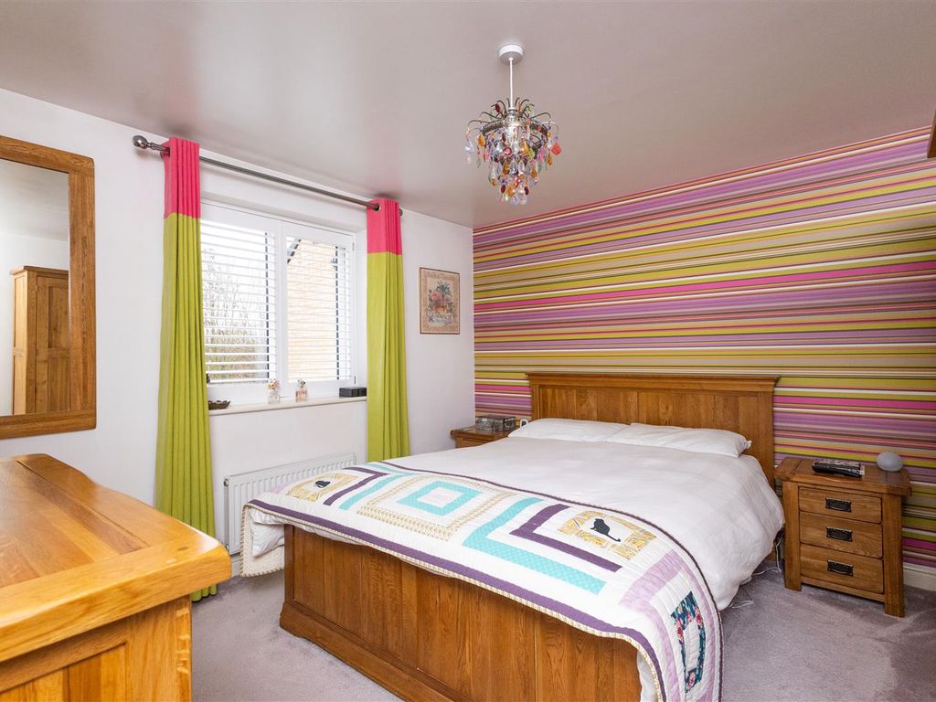4 bed detached house for sale in Heather Drive, Sherburn In Elmet, Leeds LS25, £365,000