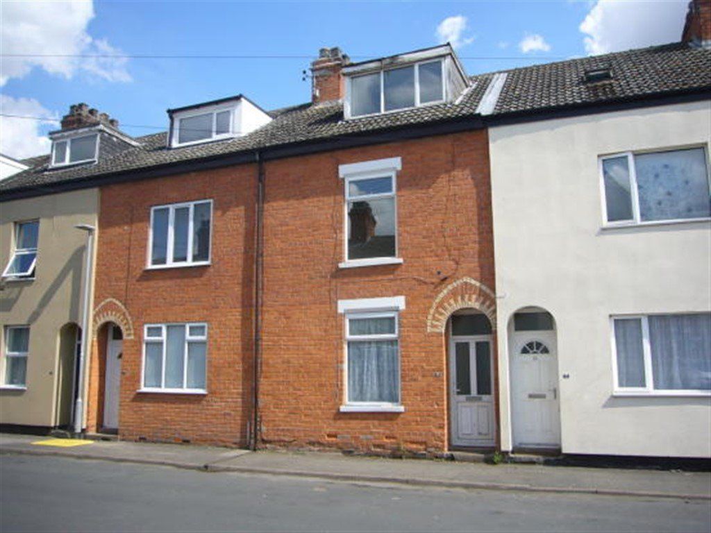3 bed terraced house to rent in Percy Street, Goole DN14, £750 pcm