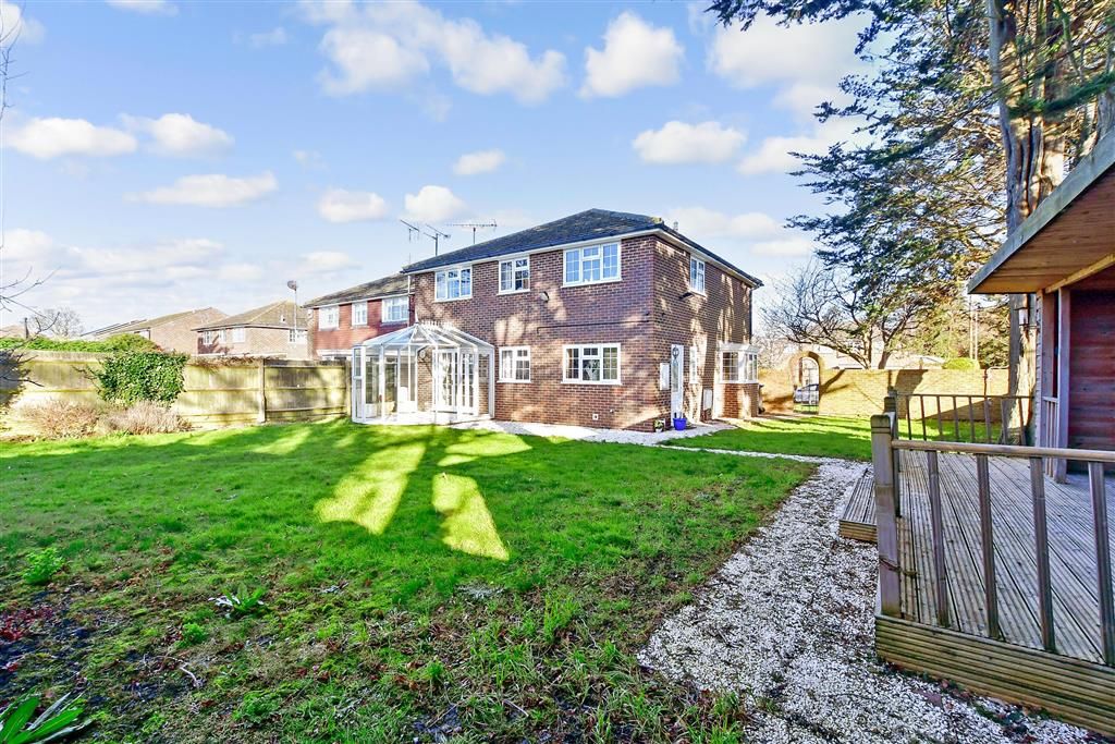 4 bed detached house for sale in Lerryn Gardens, Broadstairs, Kent CT10, £462,000