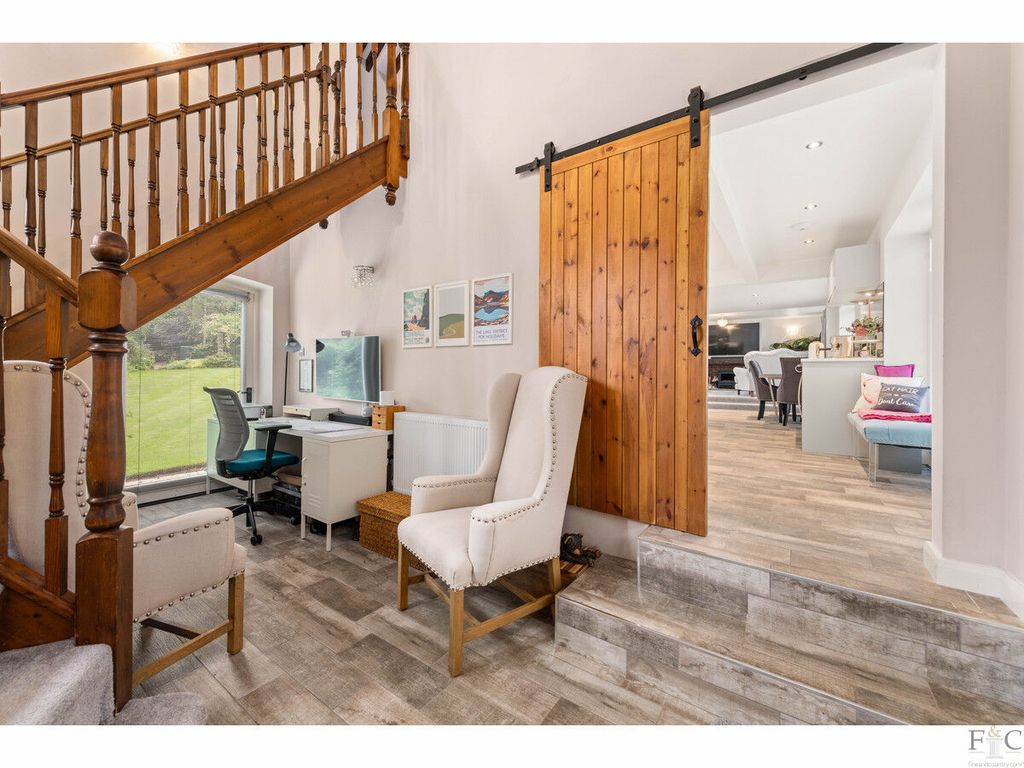 4 bed barn conversion for sale in Manor Court, Little Stretton LE2, £850,000