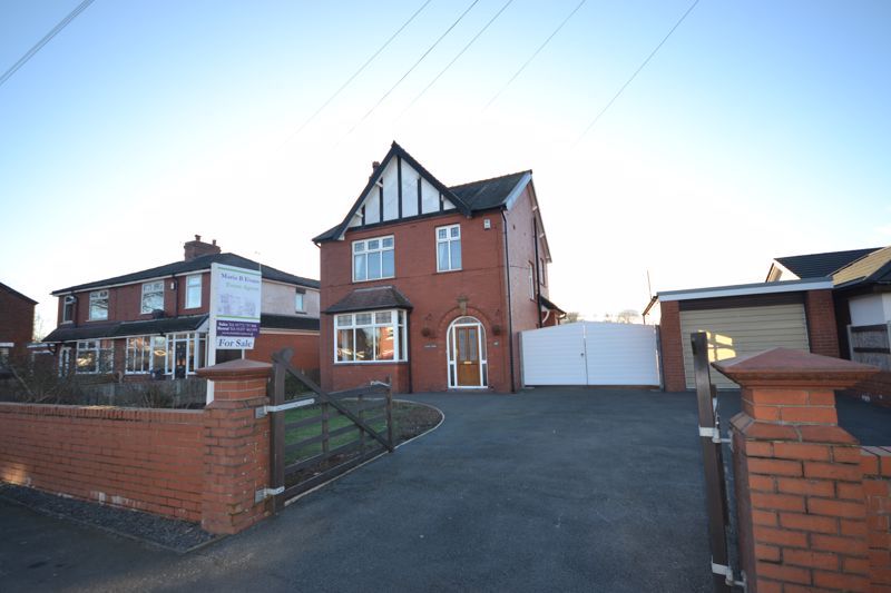 3 bed detached house for sale in The Green, Eccleston PR7, £475,000