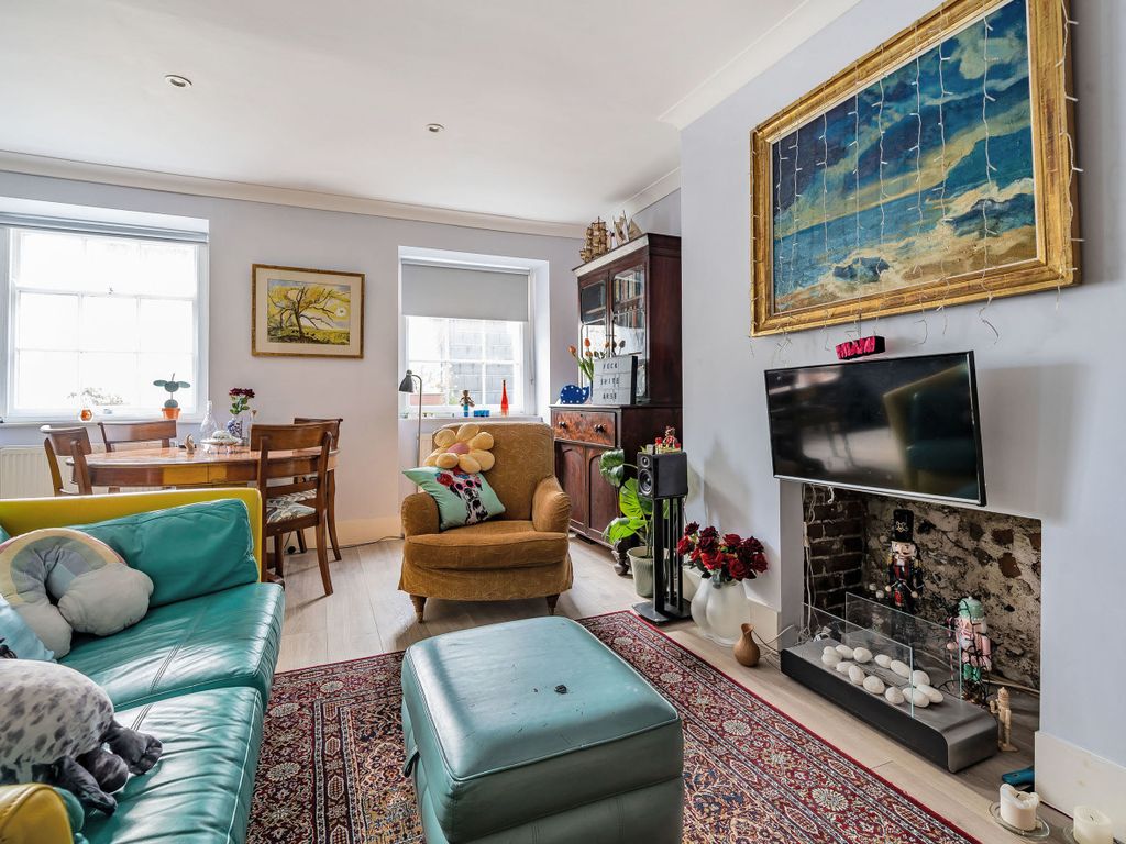 1 bed flat for sale in Sussex Square, Brighton, East Sussex BN2, £400,000