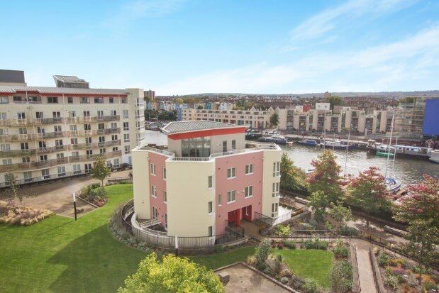 1 bed flat to rent in Hannover Quay, Bristol BS1, £1,400 pcm