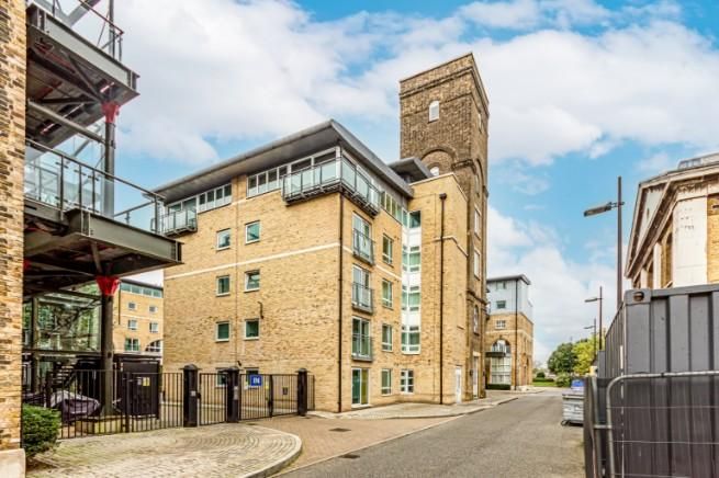 2 bed flat for sale in Building 45, Hopton Road, Woolwich, Royal Arsenal, London SE18, £425,000