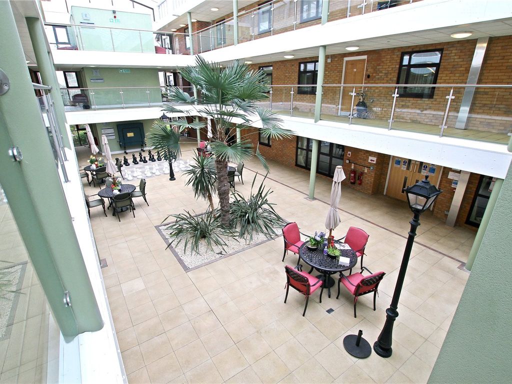 1 bed flat for sale in The Limes, Westbury Lane, Newport Pagnell, Buckinghamshire MK16, £200,000