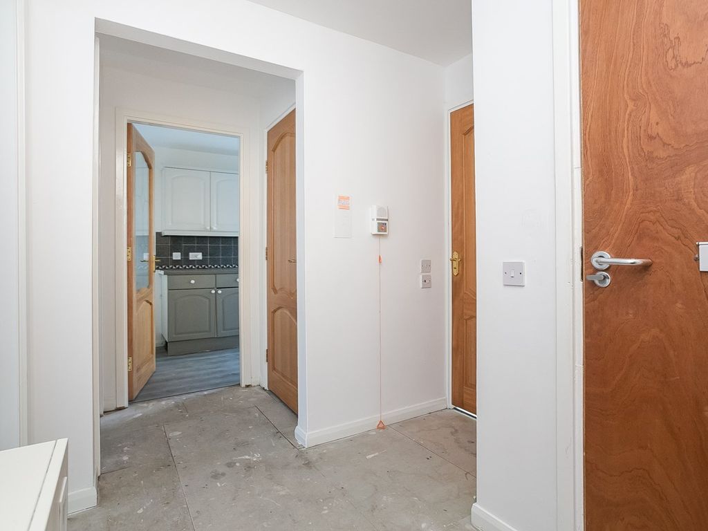 1 bed property for sale in Slaeside, Hanover Court, Balerno EH14, £76,000