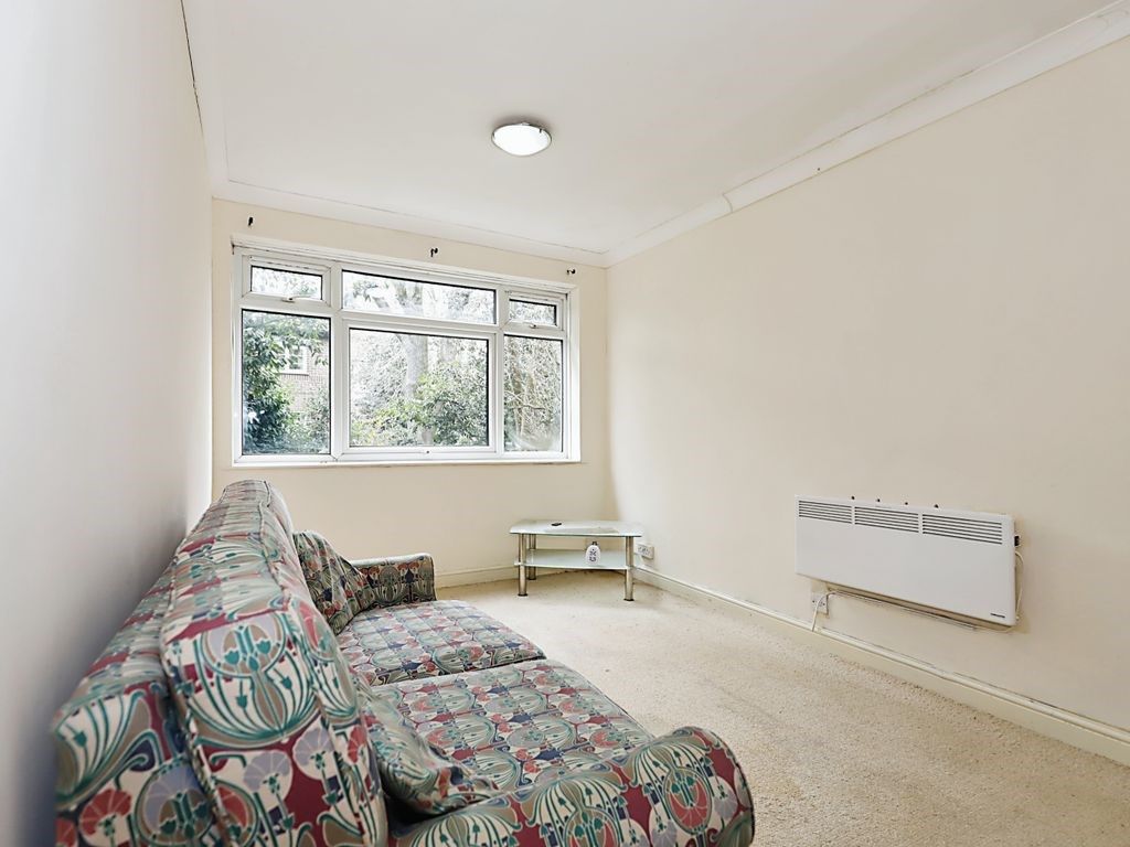 1 bed flat for sale in Lower Vauxhall, Wolverhampton WV1, £59,999